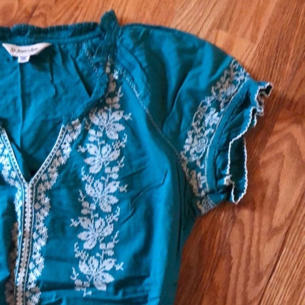 Embroidered blouse with drawstring waist. Medium - Picture 2 of 7